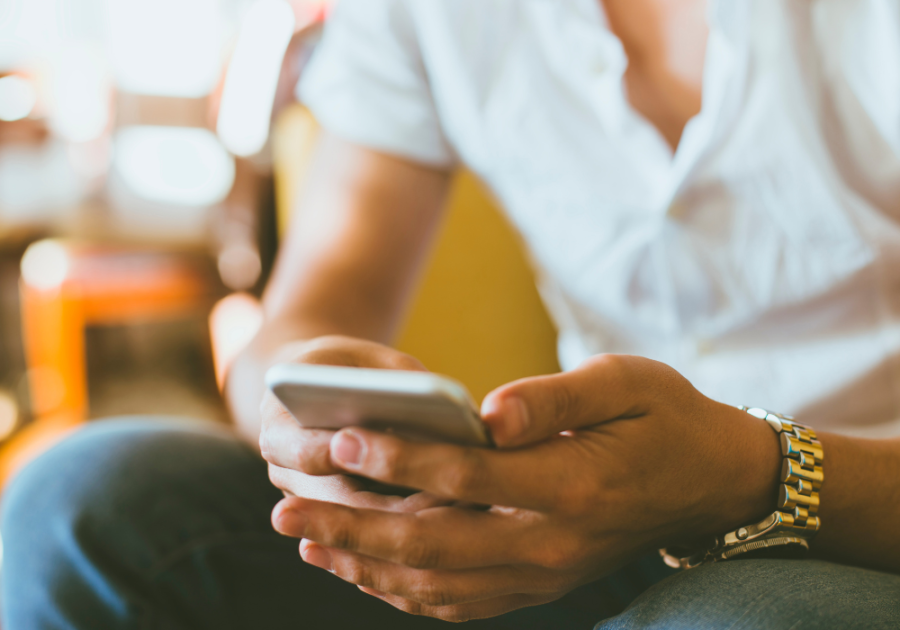 Man looking at phone screen How to Respond to 