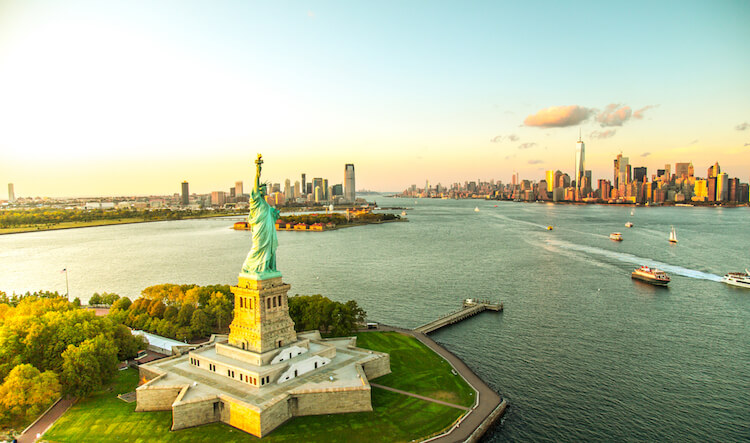 statue of liberty summer bucket list