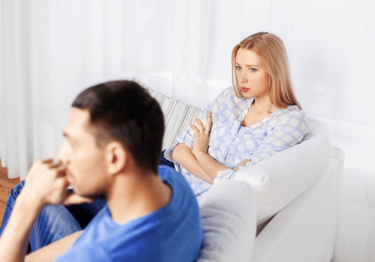 unhappy couple, my husband never compliments me