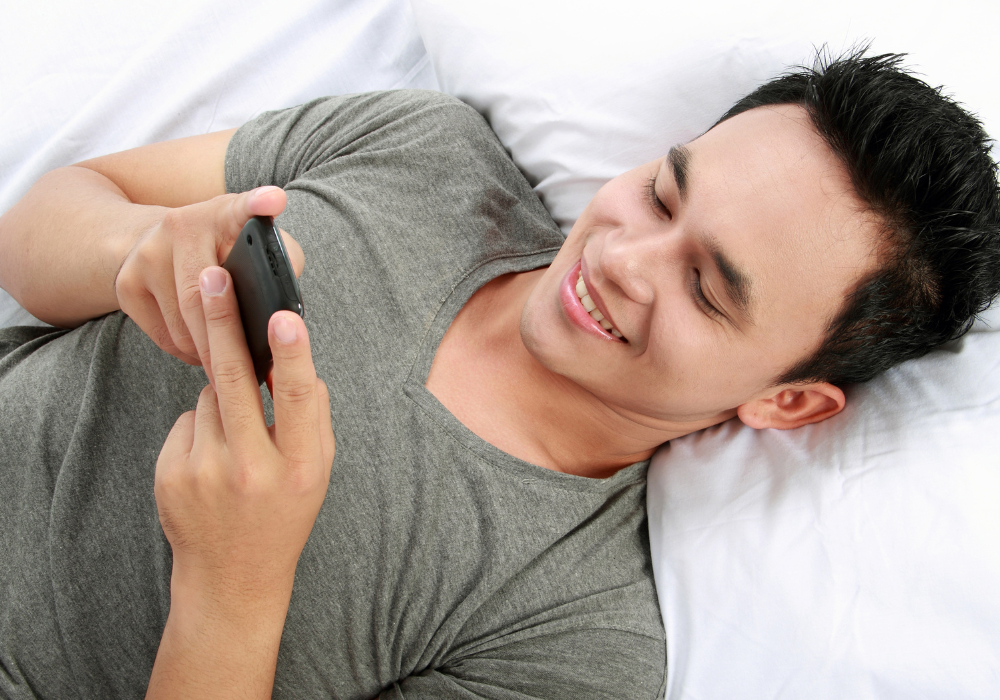 man reading text happy Good morning text for him