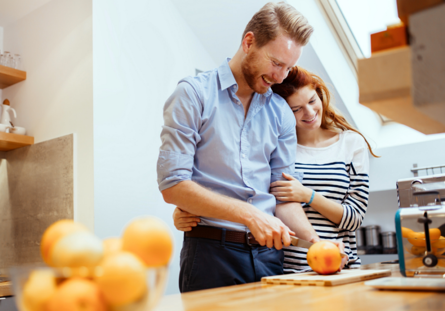 guy cooking for his woman how to be a good boyfriend