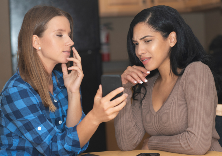 two women having a conversation vulnerable narcissist signs