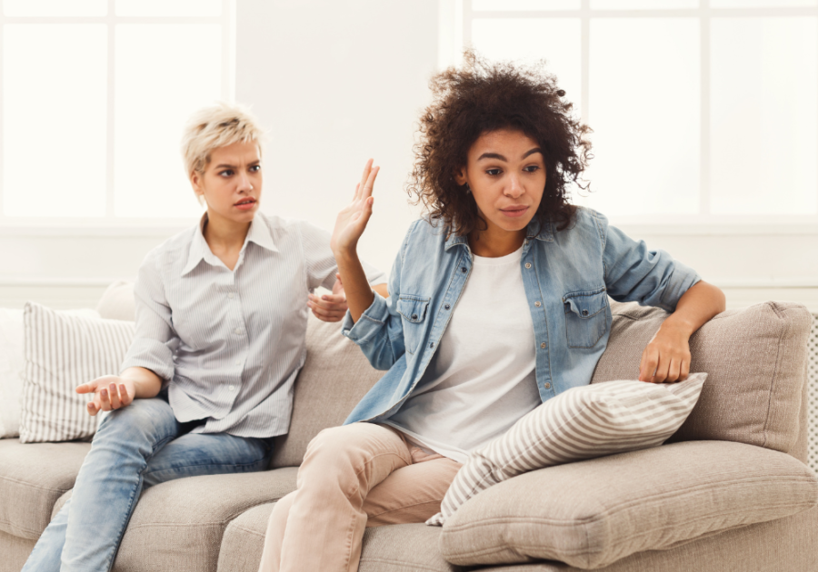 woman arguing while sitting on sofa Smart Replies to Rude Comments