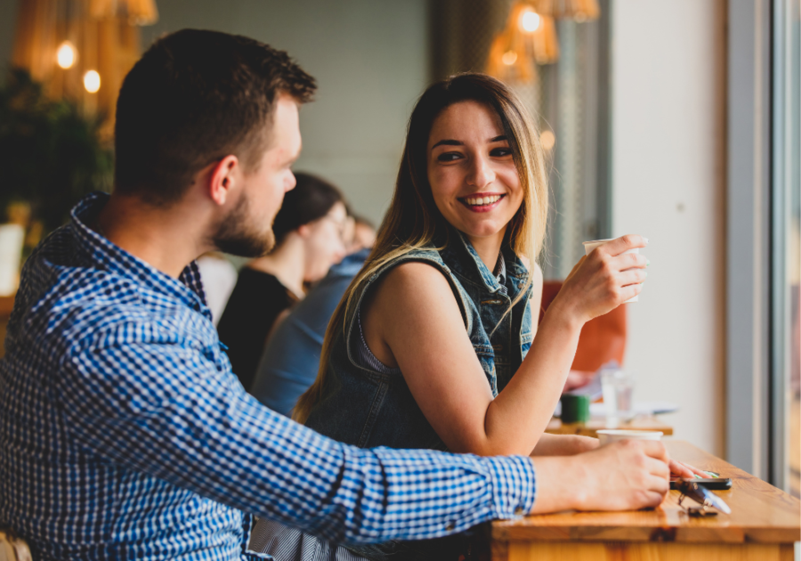 couple having coffee what do men find attractive in women